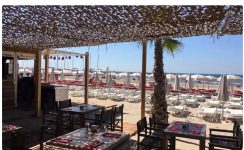 Grande Motte: 19.9€ les 2 transats + parasol et 2 boissons au COSY BEACH